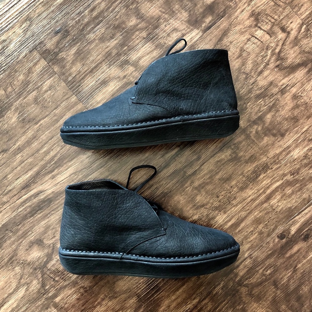 Calvin Klein Collection: Leather Chukka Boots